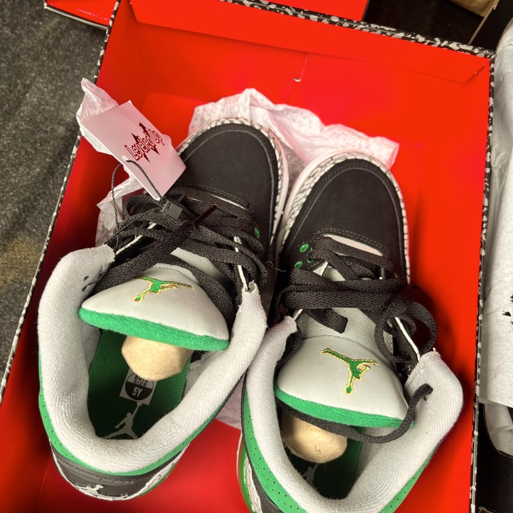 Jordan 3 green